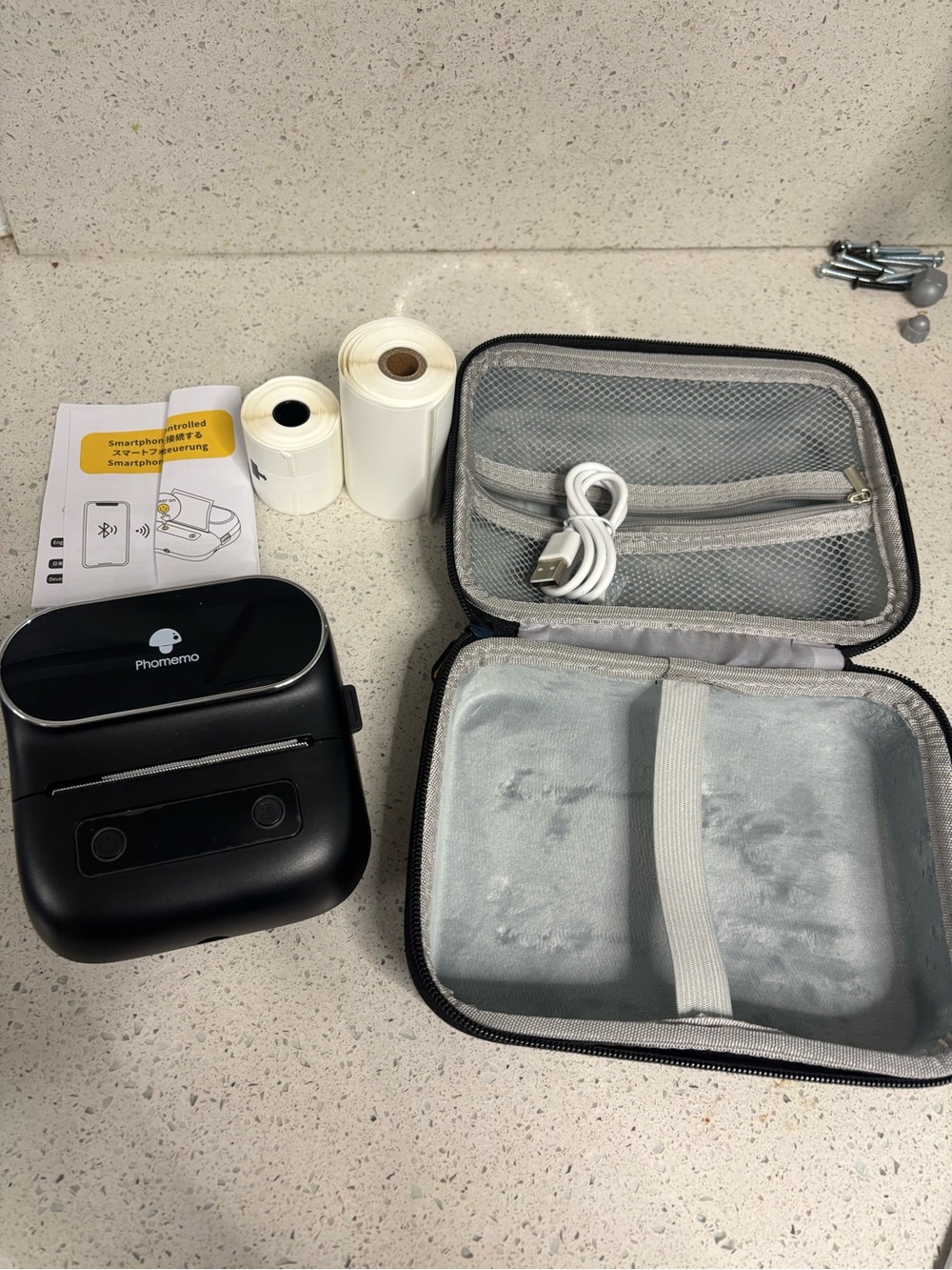 Phomemo thermal label maker with case and label paper, #K1247
